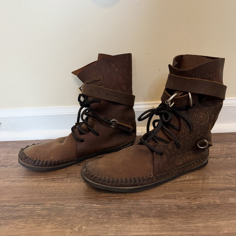 Tread Light Boots Renaissance Leather Vibram Sole Moccasin SZ 9 Indies Bull hide